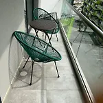 Apartment Cu La Mare