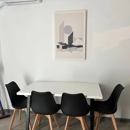 Apartament Cu La Mare *