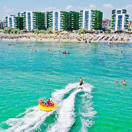 Apartament Cu La Mare