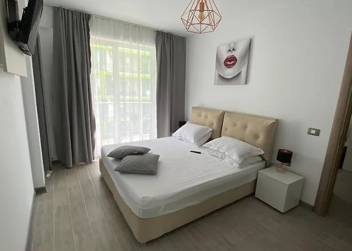 Apartament Cu La Mare